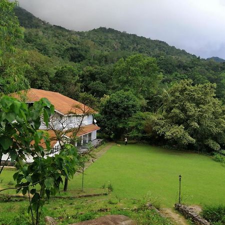 Hotel Elaine Monaragala Exterior photo